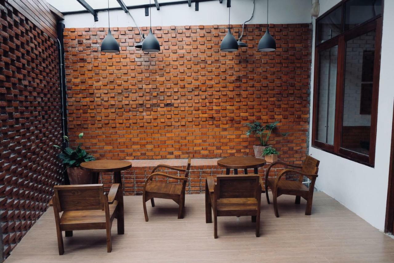 Slee Hostel Chiangmai (Adults Only) Chiang Mai Bagian luar foto