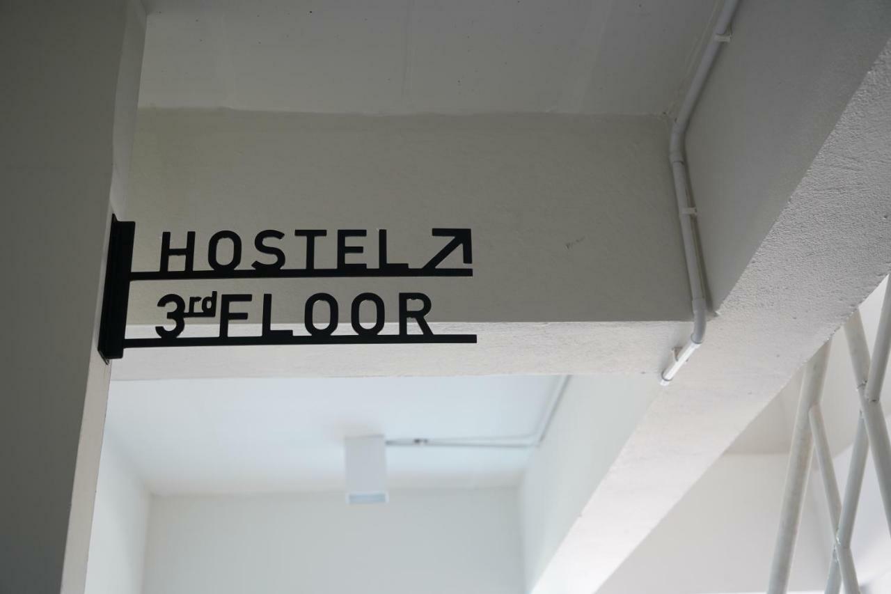 Slee Hostel Chiangmai (Adults Only) Chiang Mai Bagian luar foto